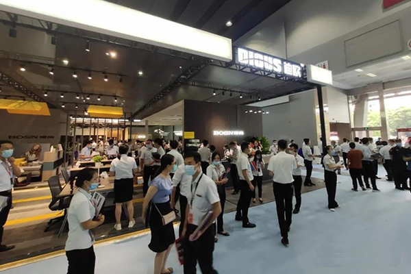 好色先生TV轻质量版下载家具展位